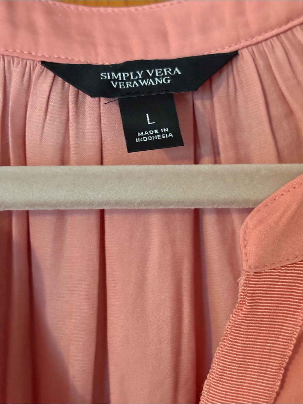 Simply Vera Vera Wang Soft Pink V-Neck Blouse - Picture 3 of 7